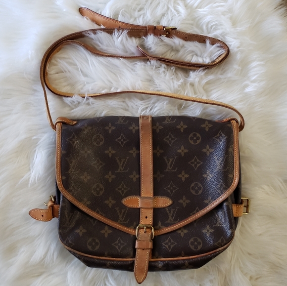 Louis Vuitton Handbags - B2G1 VTG Louis Vuitton Samur 30 Crossbody Purse